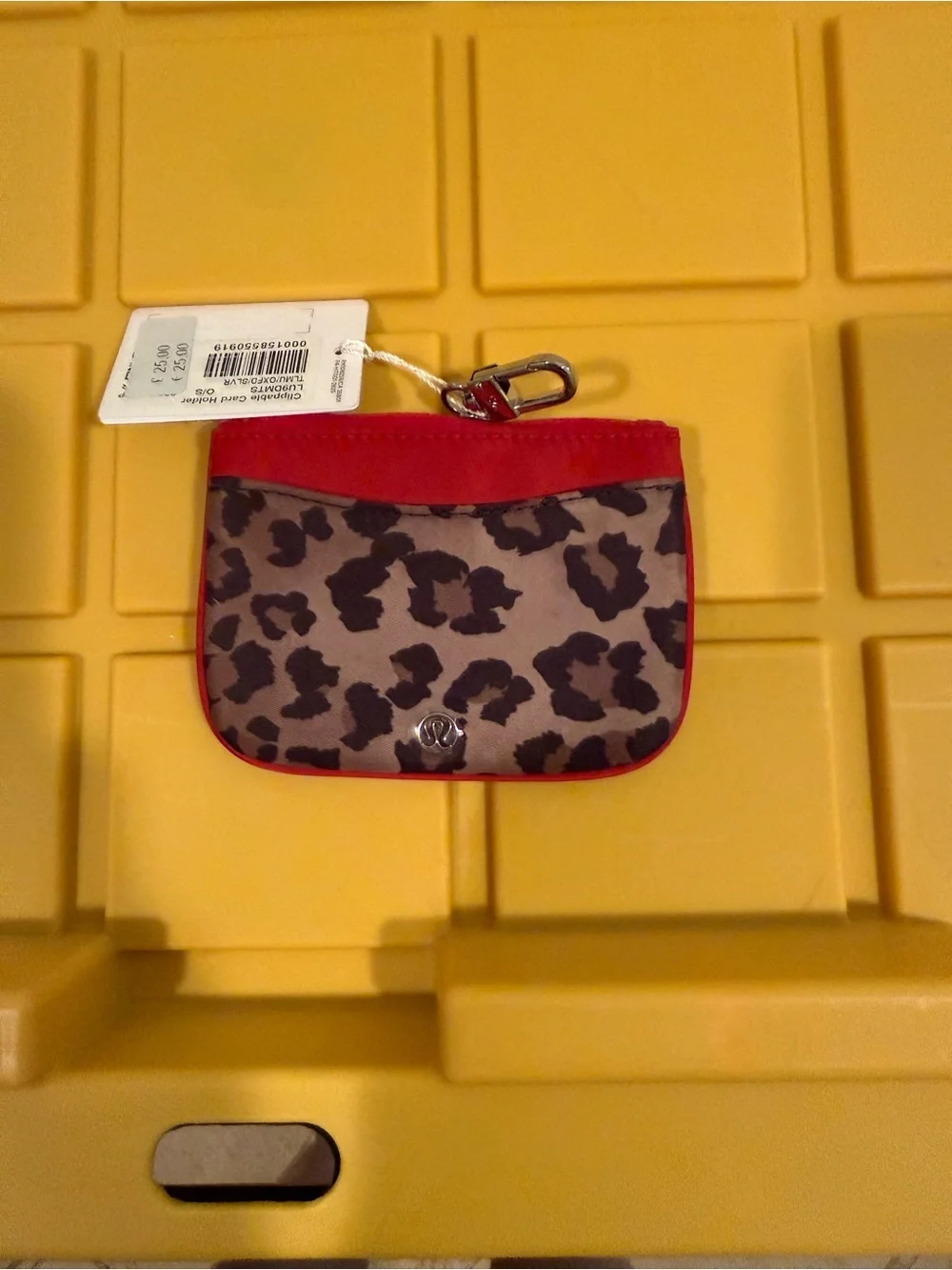 NWT Lululemon Leopard Clippable Card Holder